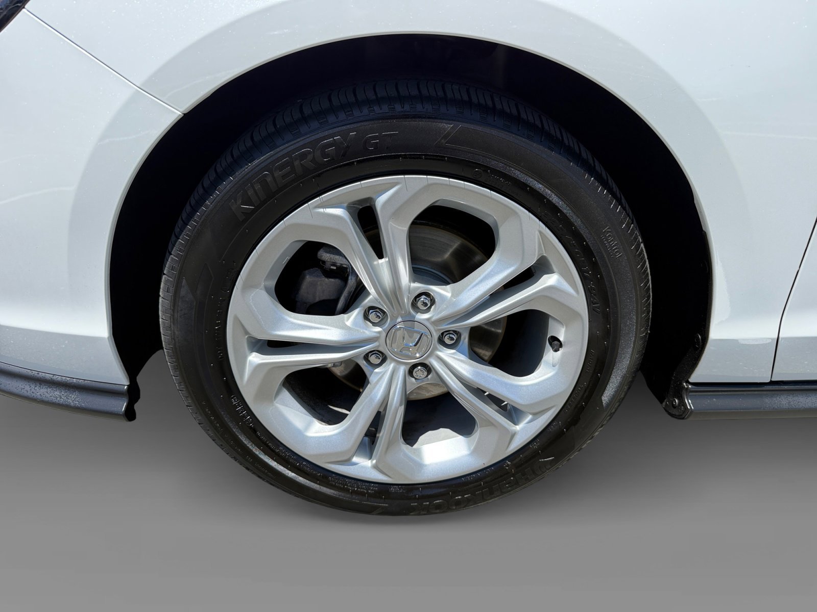 Used 2024 Platinum White Pearl Honda LX image 9
