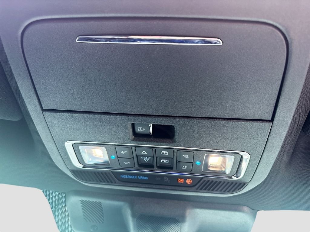 Used 2024  Ford Lariat image 25