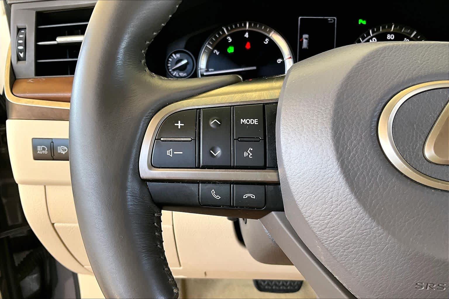 Used 2019 Nebula Gray Pearl Lexus  image 21