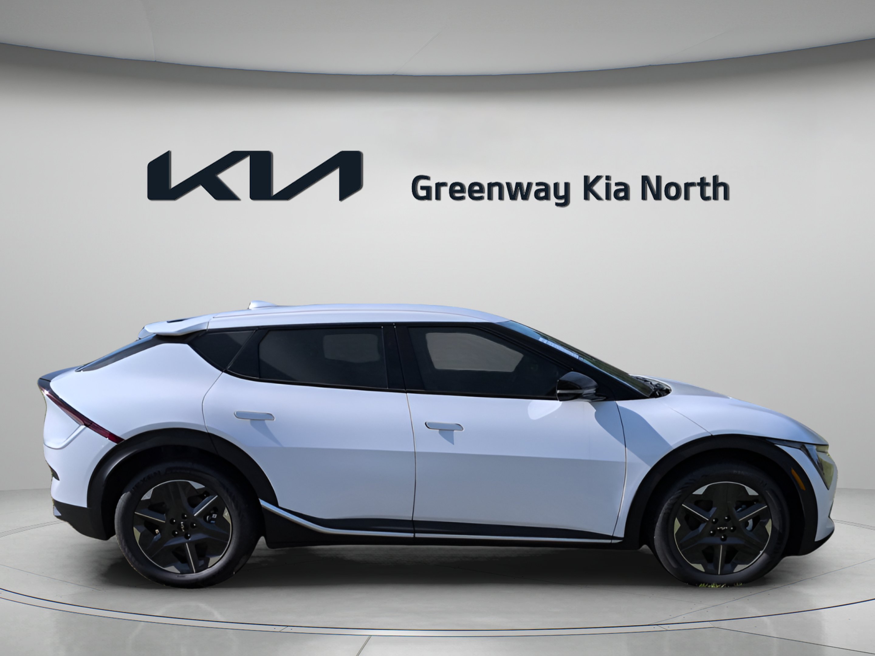 New 2026 Glacial White Pearl Kia Light Long Range image 9