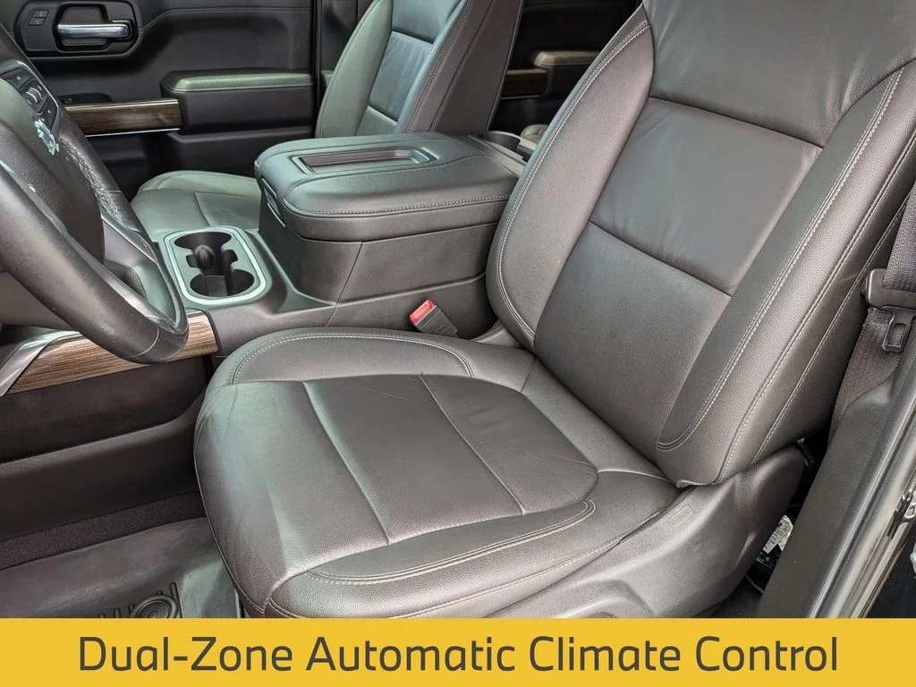 Used 2022 Black Chevrolet RST image 27