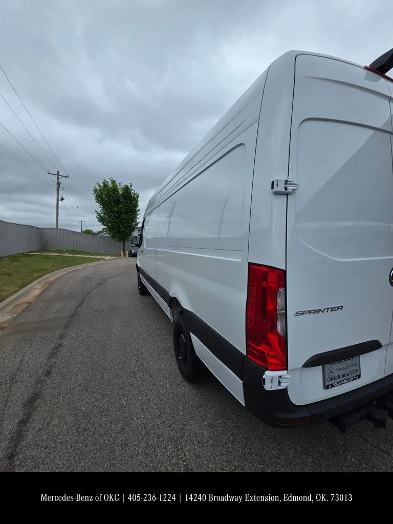 New 2025 White Mercedes-Benz Cargo 170 WB image 4