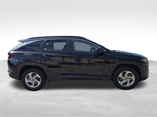 Used 2024 Black Hyundai SEL image 6