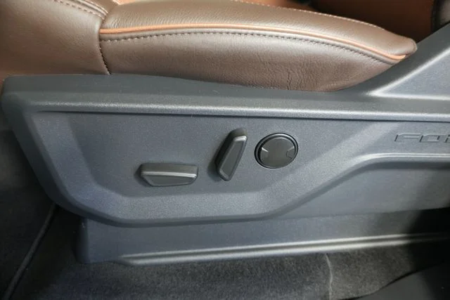 New 2027 Agate Black Metallic Ford MAX King Ranch® image 23