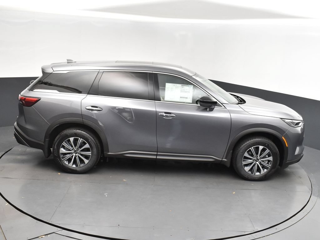Certified Used 2025 Gray INFINITI PURE image 36