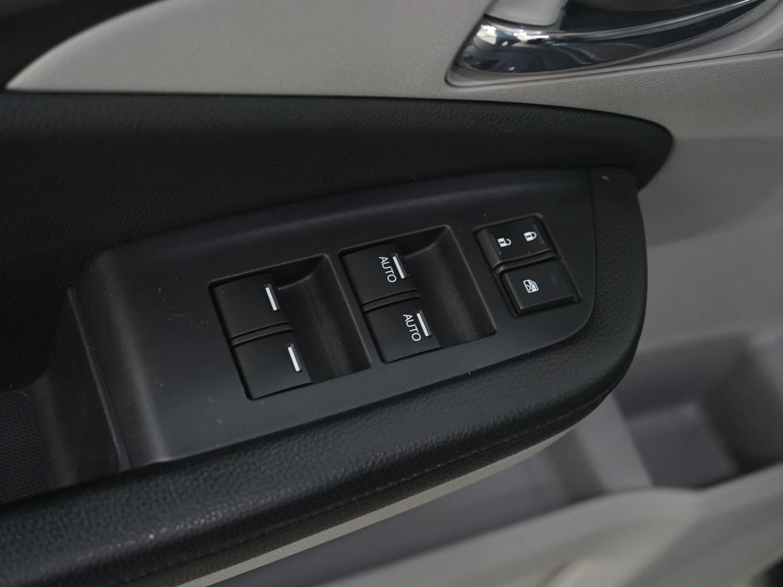 Used 2016 Gray Honda EX-L image 22