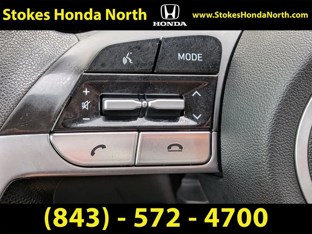 Used 2021 Gray Hyundai SEL image 24