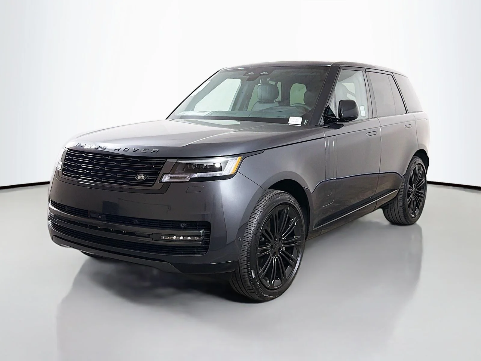 2026 Land Rover Range Rover 3.0 SE SWB's photo