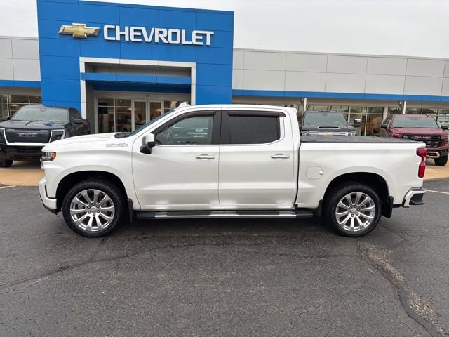 Used 2020 Iridescent Pearl Tricoat Chevrolet High Country image 3