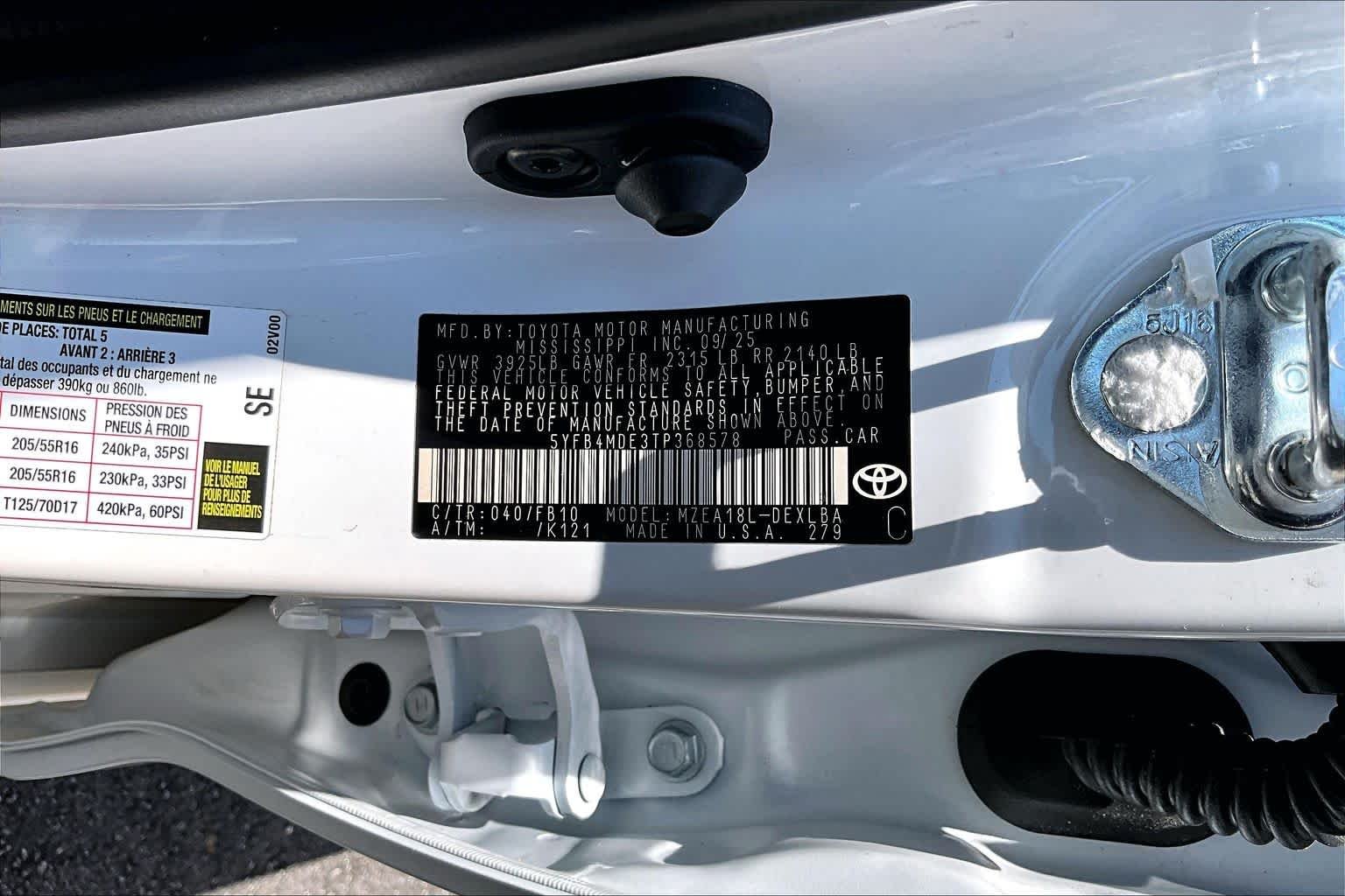 Used 2026 Ice Cap Toyota LE image 34