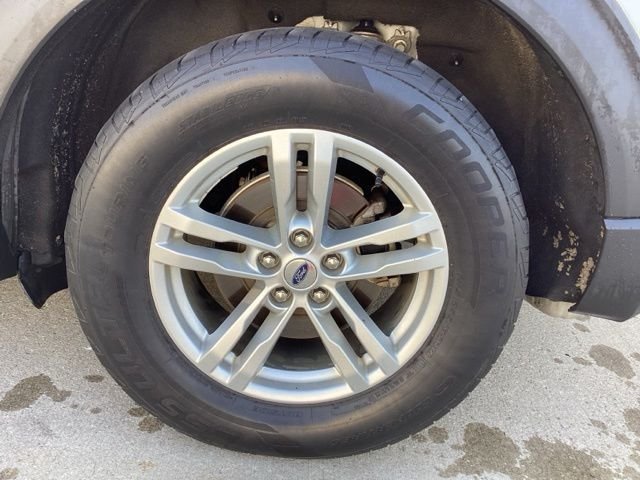 Used 2020 White Ford XLT image 7