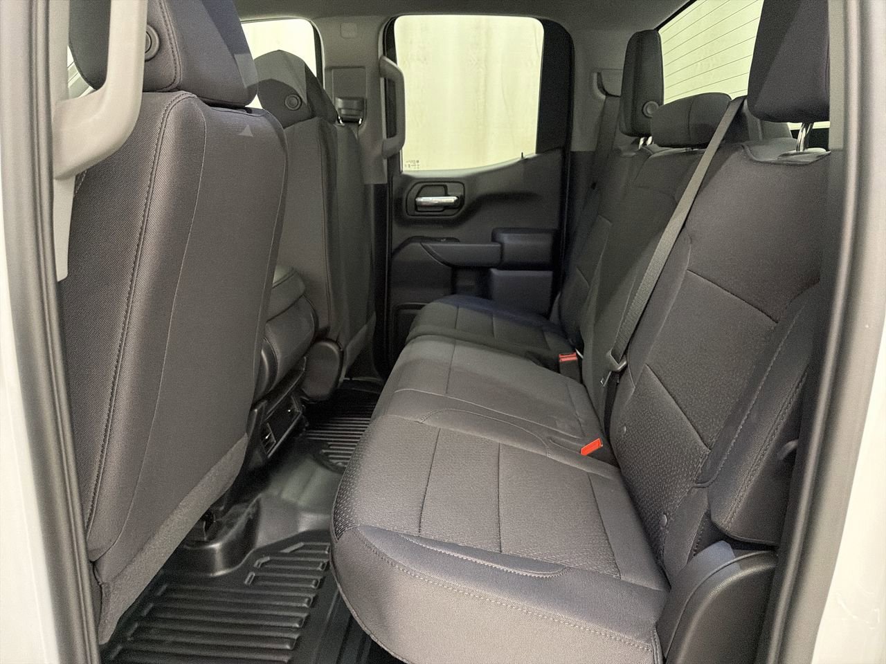 2026 GMC Sierra 1500 Pro - Photo 18