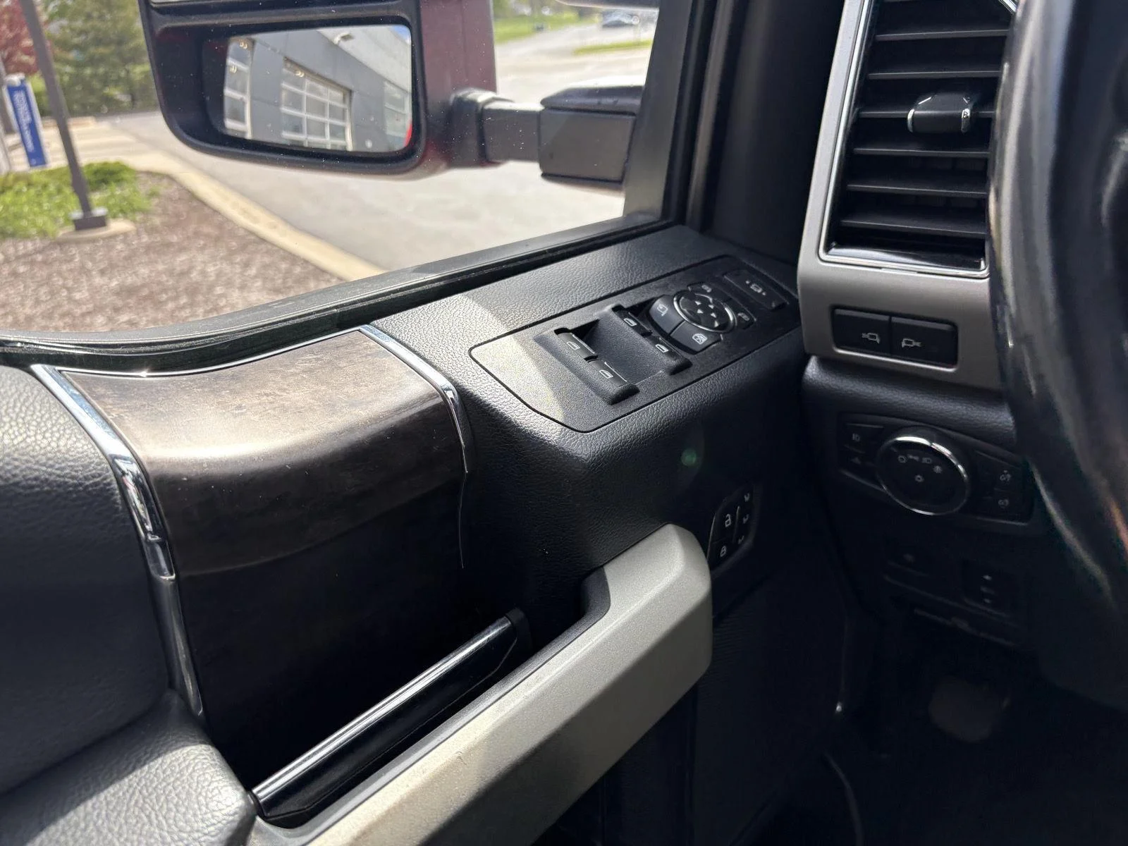Used 2022 Race Red Ford Lariat image 13
