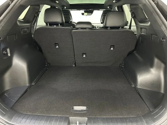 Used 2023 Black Kia X-Line image 29
