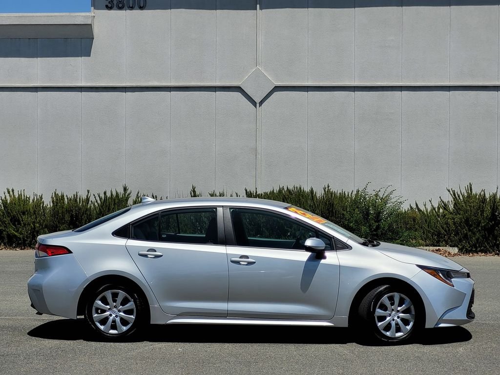 Used 2025 Silver Toyota LE image 3