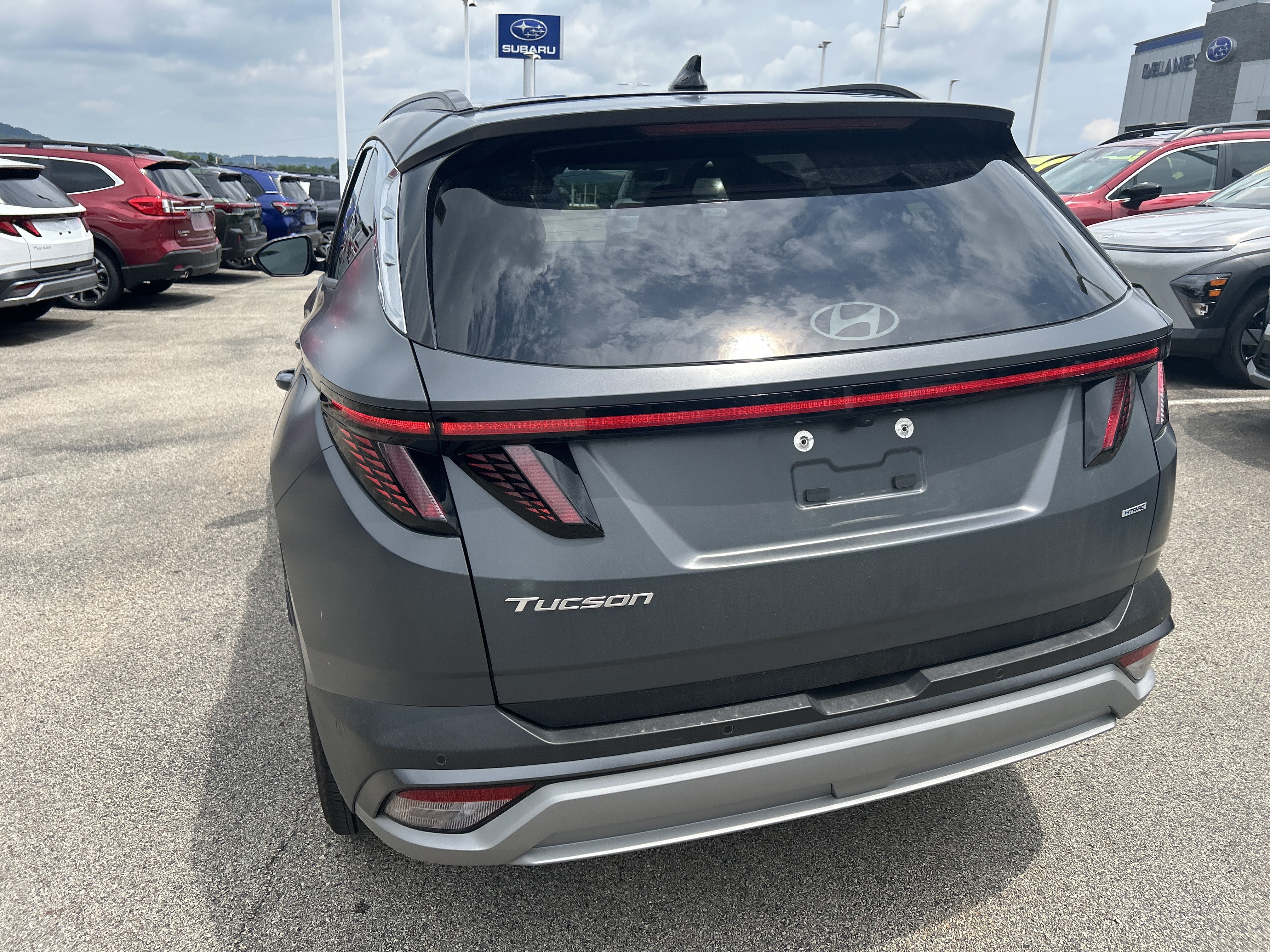 2025 Hyundai Tucson Limited - Photo 4