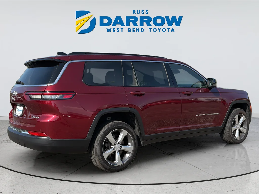 Used 2025 Red Jeep Limited image 5