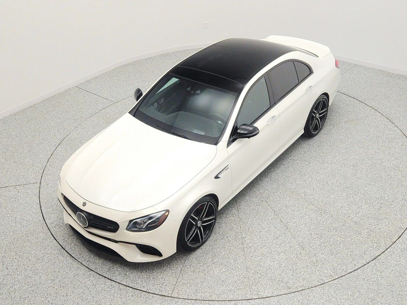 Used 2019 designo Diamond White Metallic Mercedes-Benz AMG® E 63 S 4MATIC+ Sedan image 23