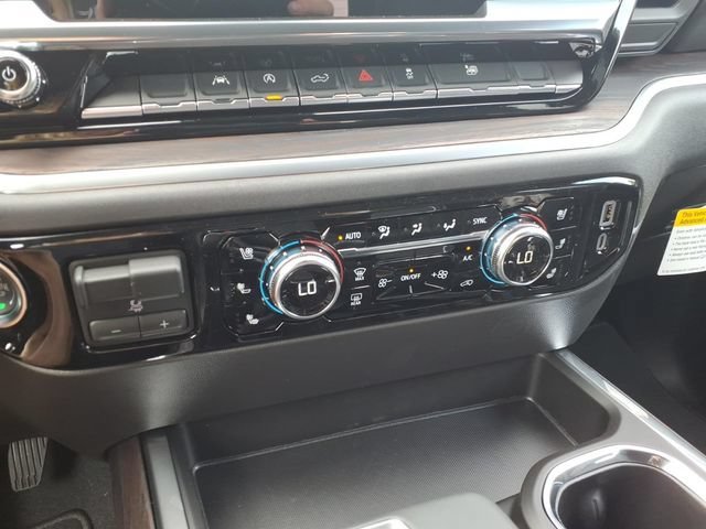 2026 GMC Sierra 1500 SLT - Photo 18