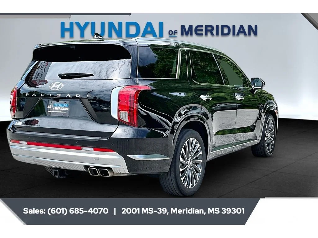 Used 2024 Abyss Black Pearl Hyundai Calligraphy image 11