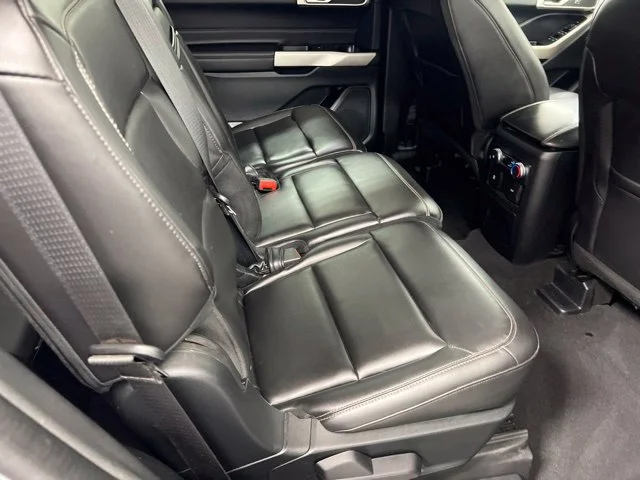 Used 2022 Silver Ford XLT image 23