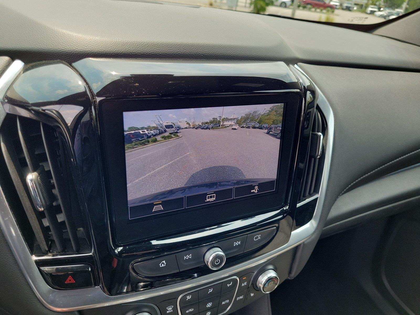 Used 2022 Northsky Blue Metallic Chevrolet LT Cloth image 31