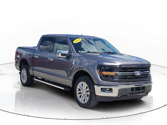 Used 2024 Gray Ford XLT image 3