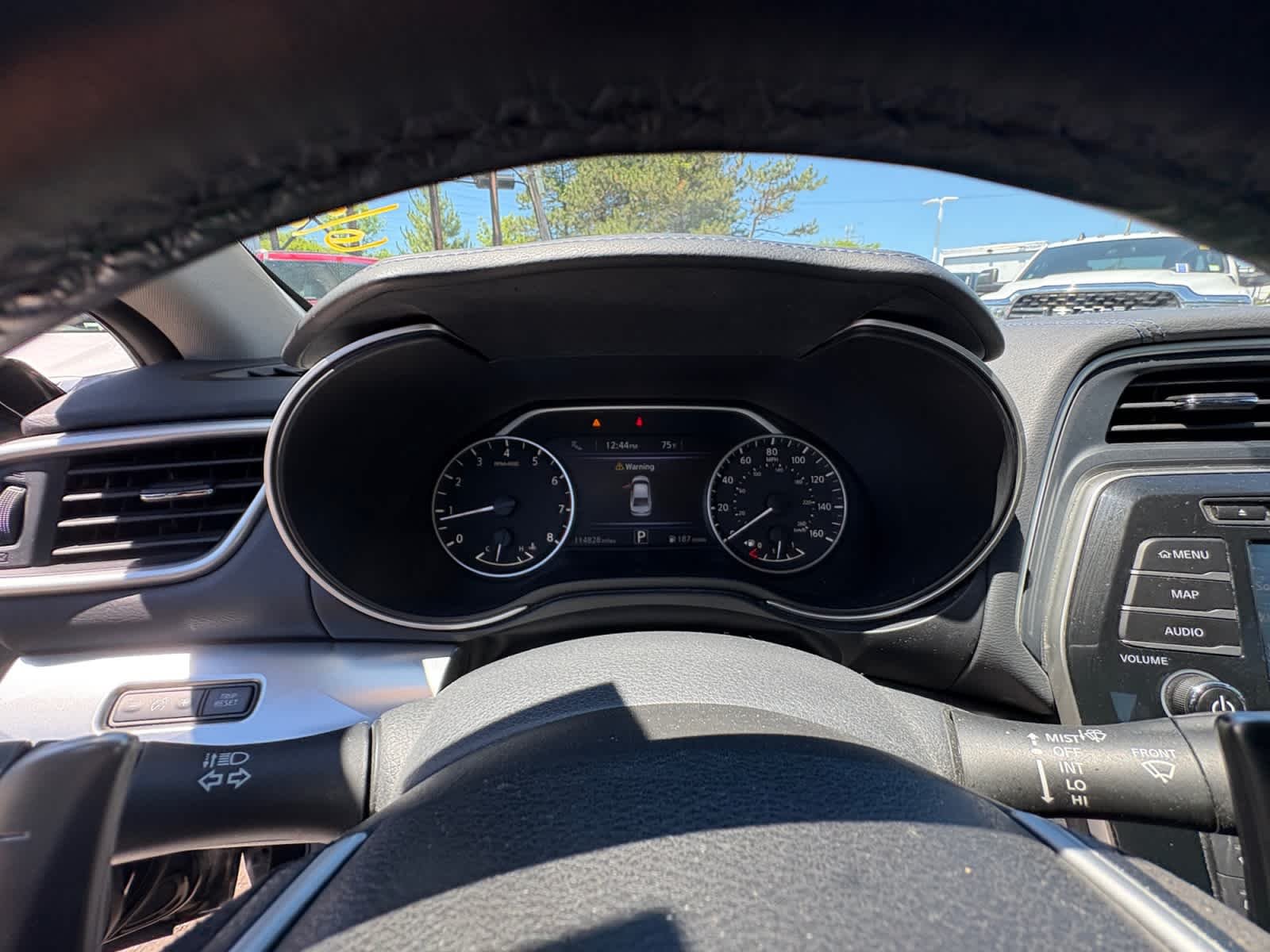 Used 2017 Super Black Nissan SR image 17