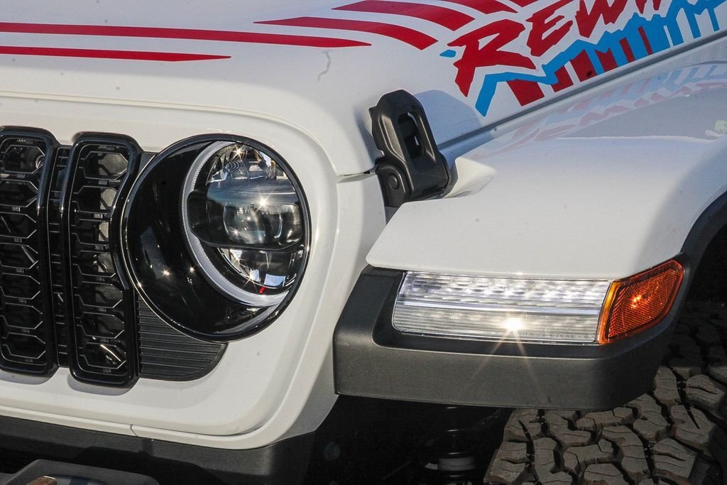 New 2026 Bright White Clearcoat Jeep Rewind image 5