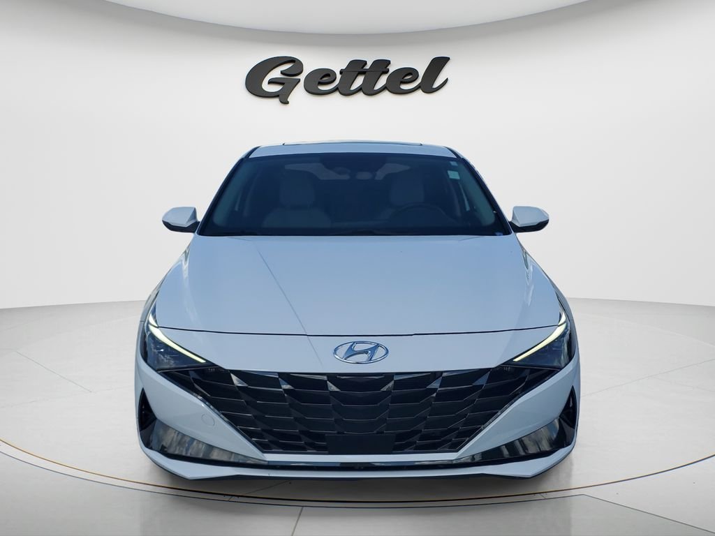 Used 2021 White Hyundai Limited image 2