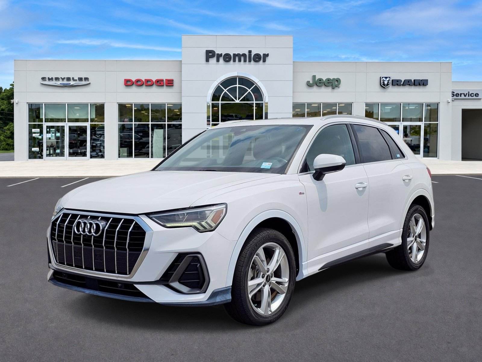 2024 Audi Q3 S Line Premium Plus - Photo 1