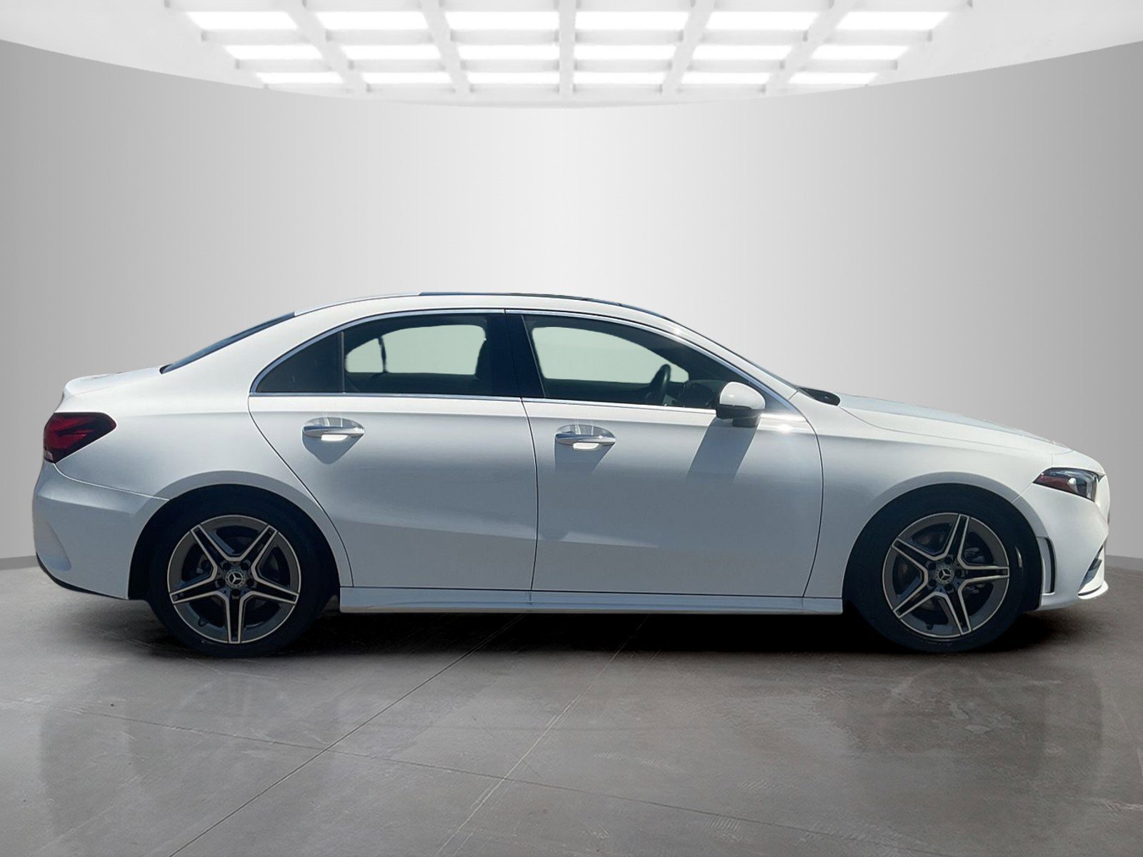 Used 2022 Polar White Mercedes-Benz A 220 image 6