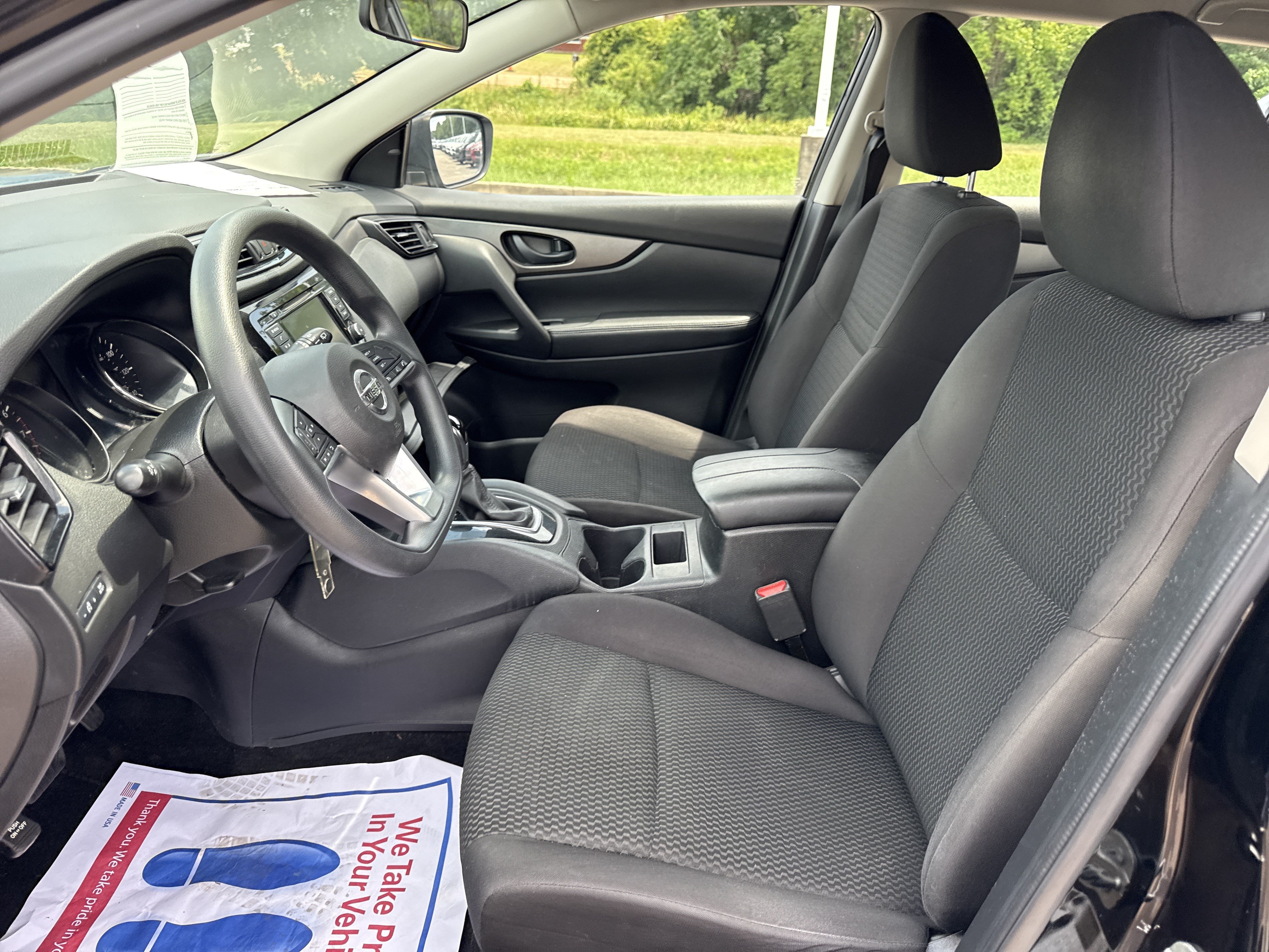 Used 2019 Magnetic Black Pearl Nissan S image 11