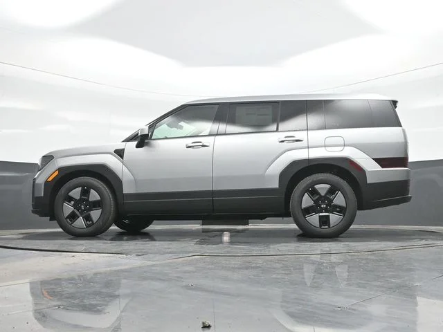 New 2026 Silver Hyundai SE image 20