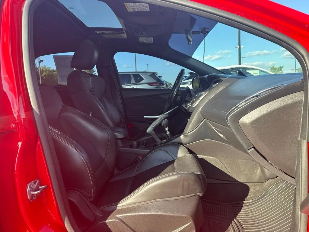 Used 2013 Red Ford ST image 16
