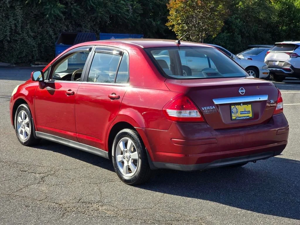 Used 2007 Red Nissan 1.8 SL image 24