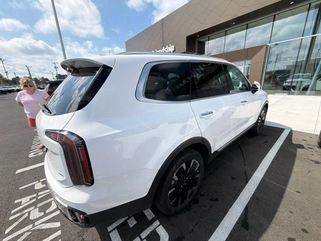 Used 2023 White Kia SX image 20