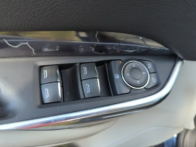 Used 2019 Blue Cadillac Luxury image 31