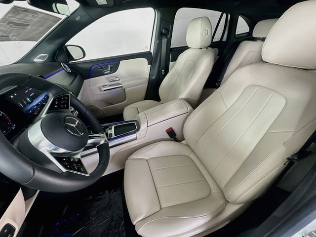 New 2026 Polar White Mercedes-Benz GLA 250 image 21