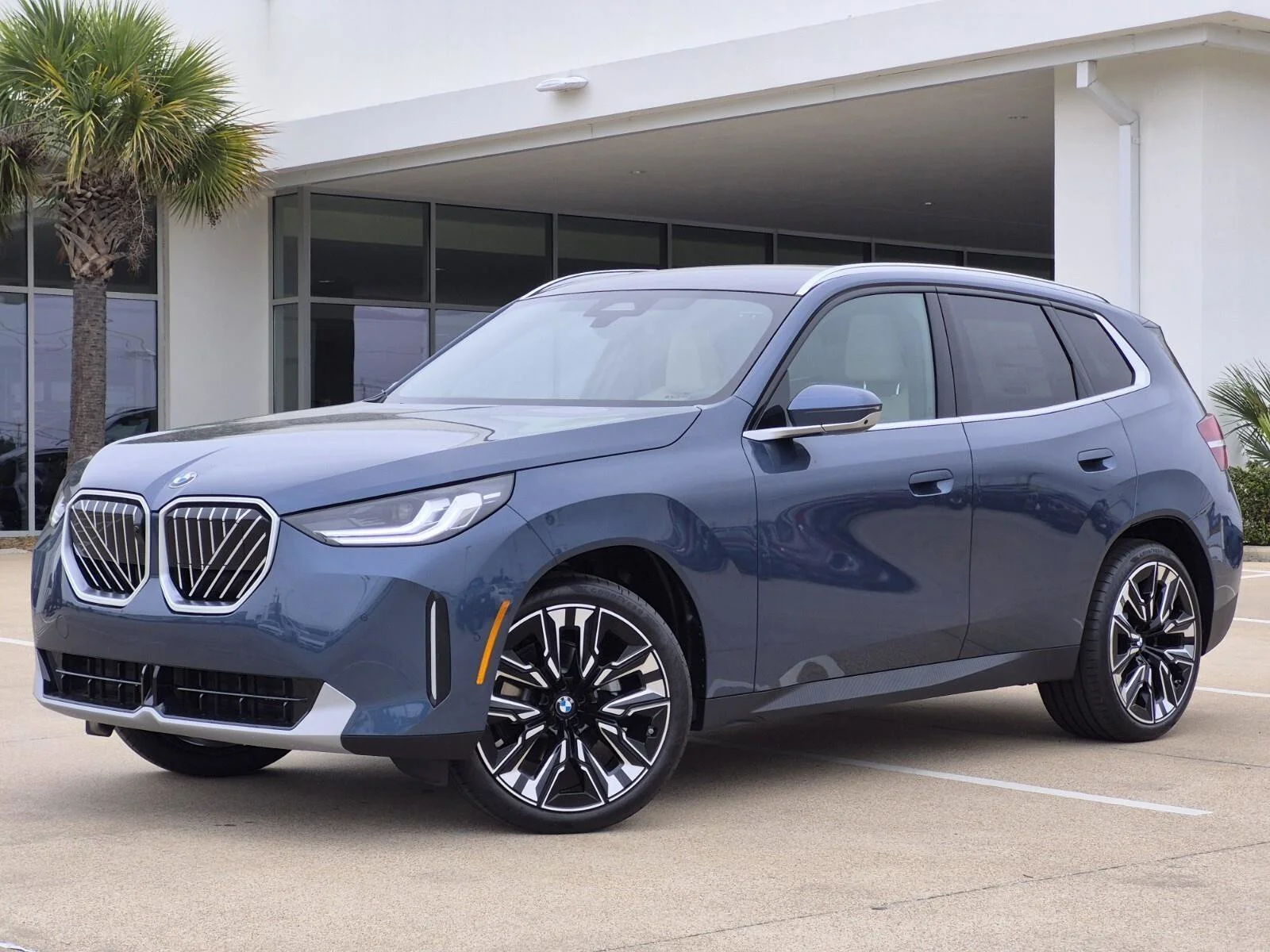 2026 BMW X3 30 XDRIVE's photo