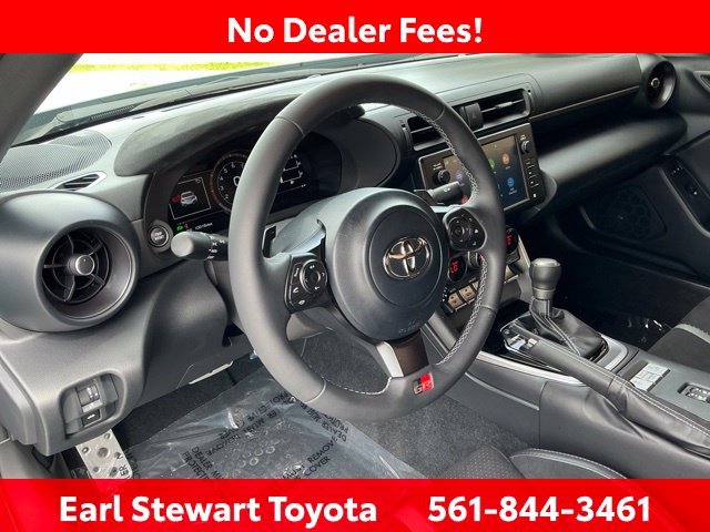 Certified Used 2025  Toyota Premium image 20