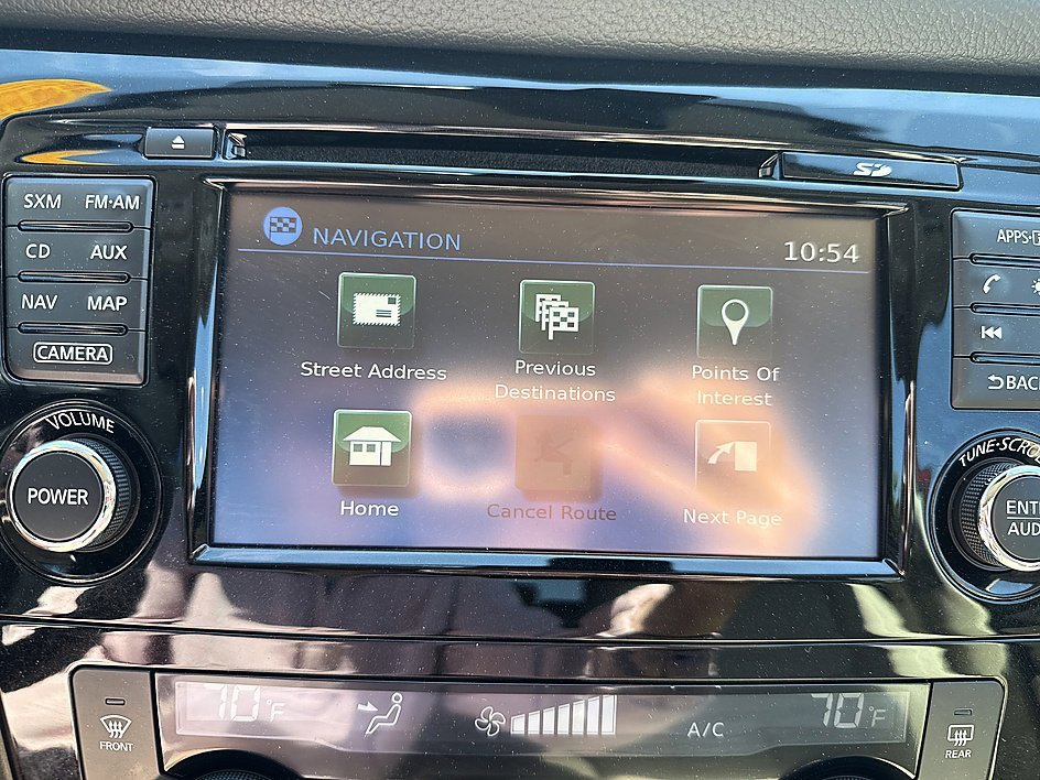 Used 2017 Palatial Ruby Nissan SL image 16