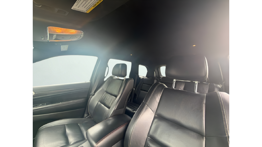 Used 2018 Gray Jeep Limited image 14