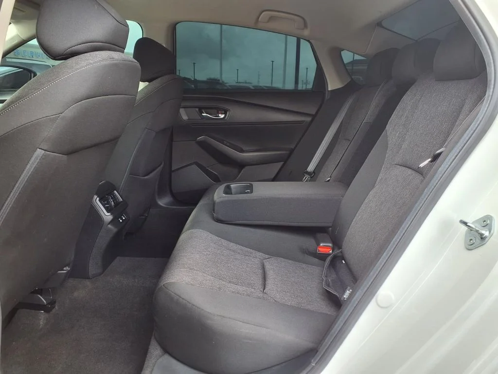 Used 2025 White Honda LX image 5
