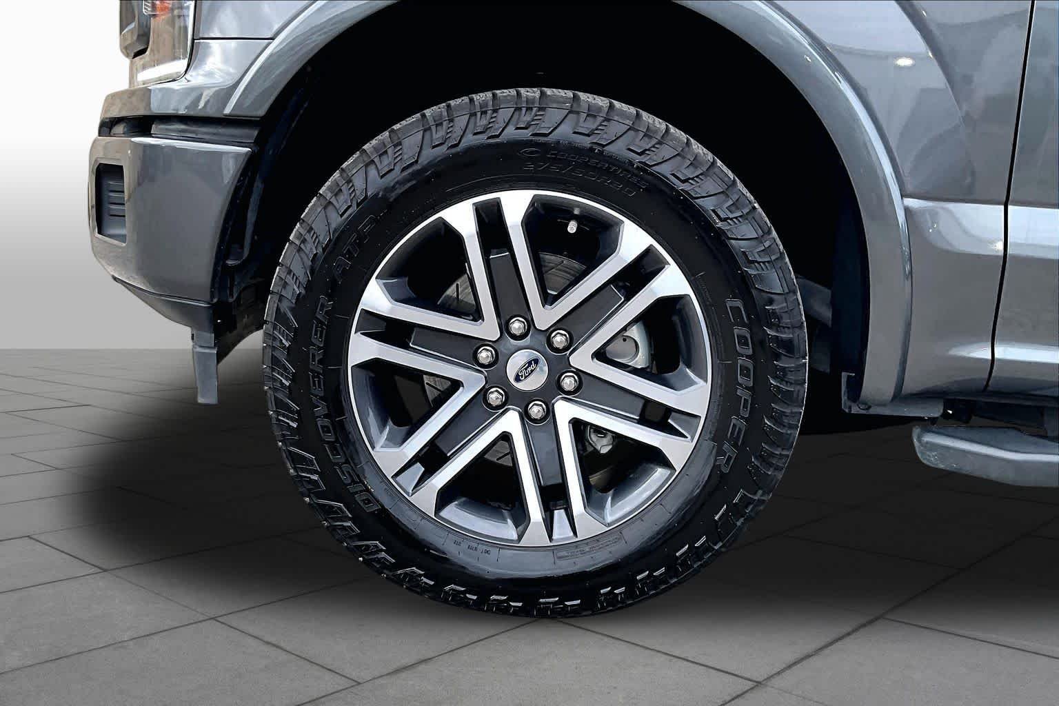 Used 2019 Magnetic Ford XLT image 13