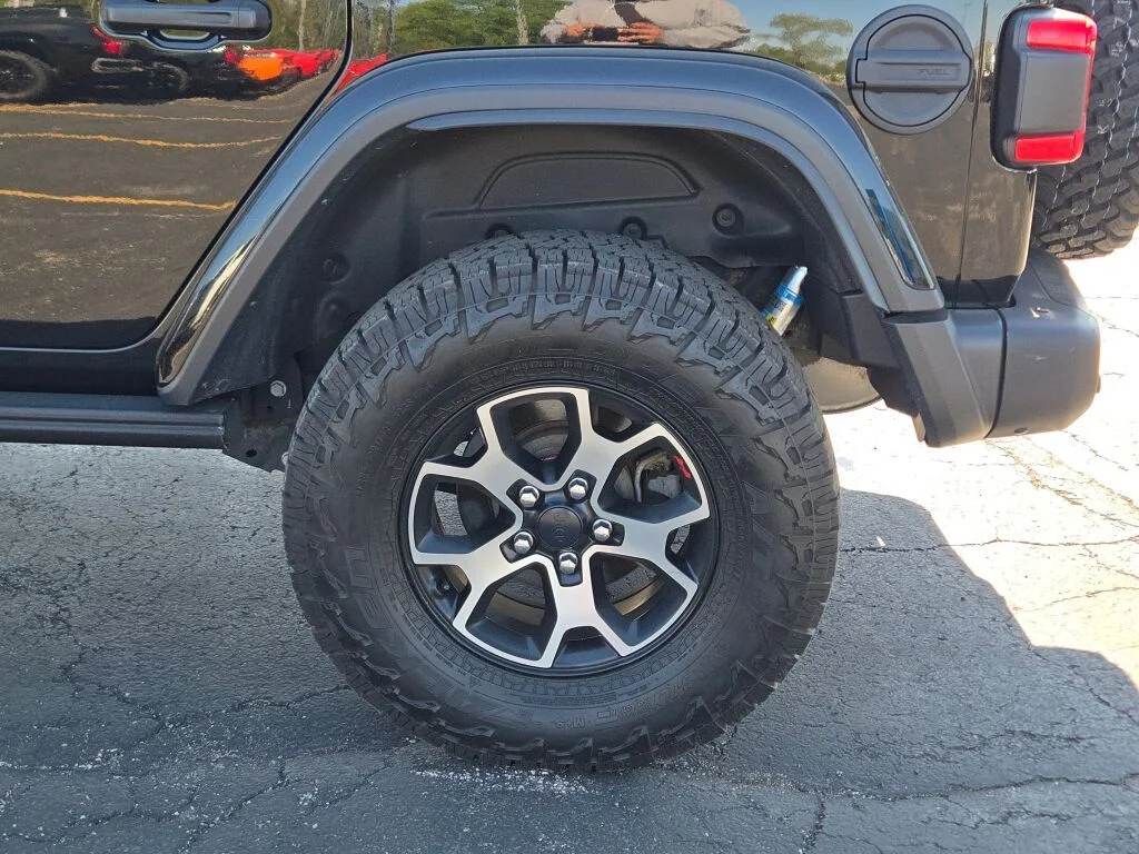 Used 2020 Black Jeep Unlimited Rubicon image 16