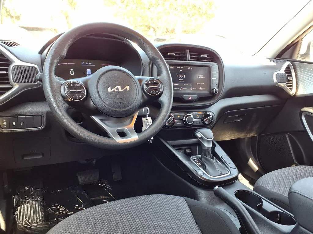 Certified Used 2024 White Kia LX image 13