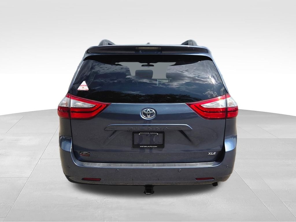 Used 2015 Blue Toyota XLE image 6