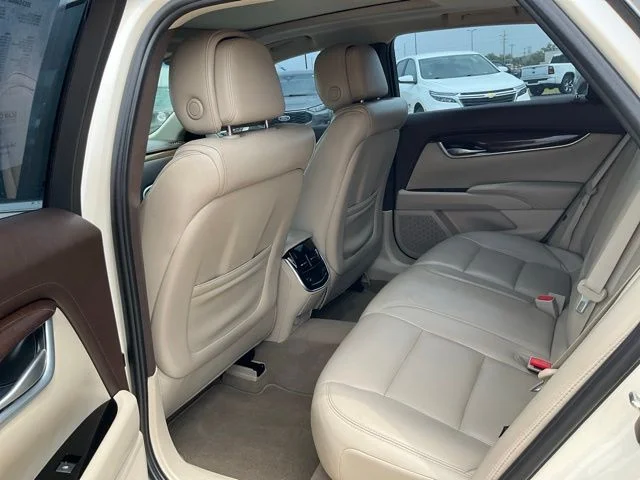 Used 2013 White Cadillac Luxury image 29