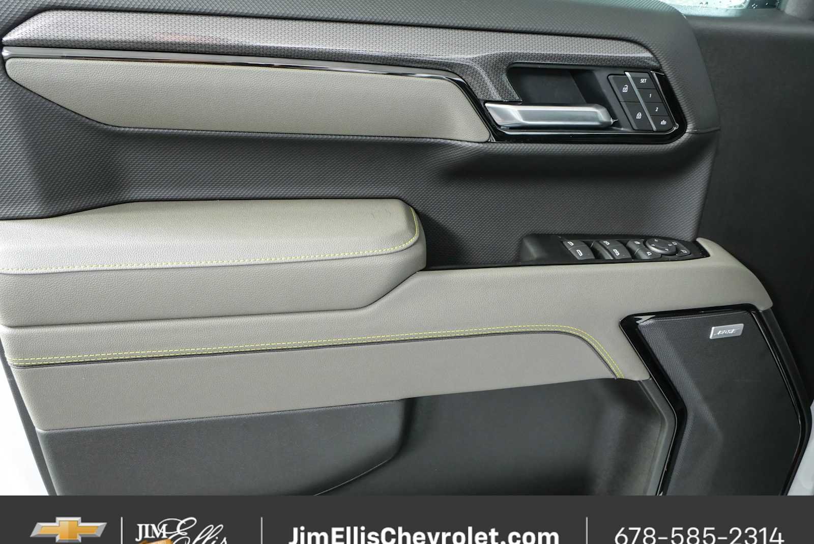 New 2026 Summit White Chevrolet ZR2 image 6